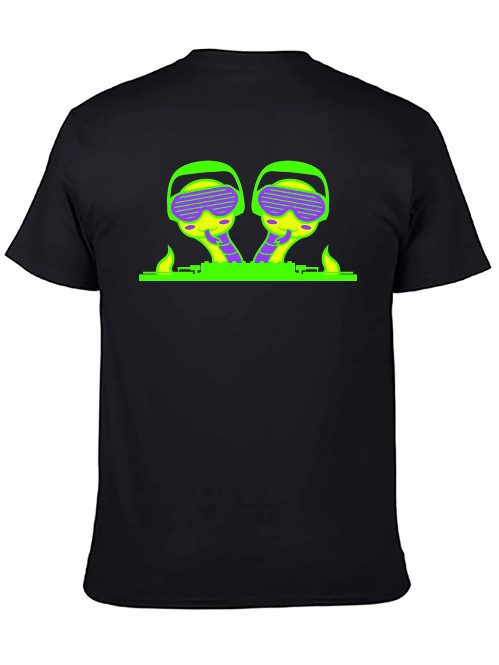 2 Funny Cool DJ Snakes Mixing Fun Music Party Club Stylish Everyday T-Shirt – Unisex Basic Cotton Tee