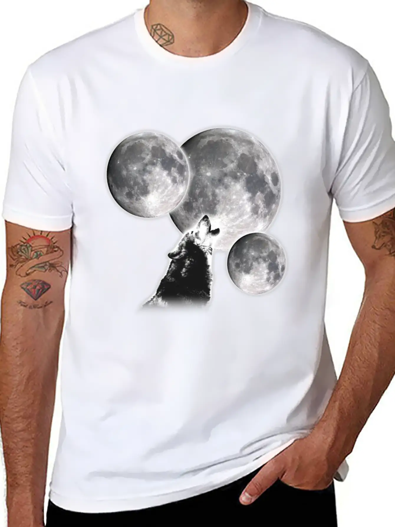 3 Moons 1 Wolf Unisex Casual T-Shirt – Clean Design For Daily Comfort