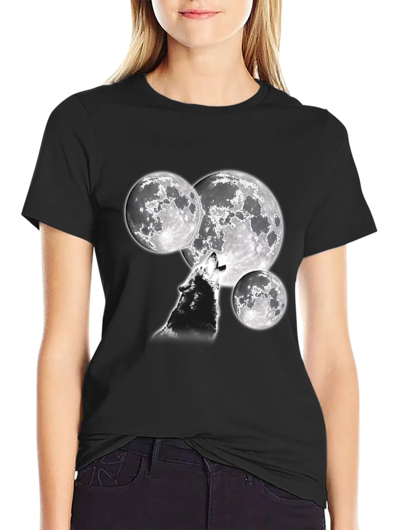 3 Moons 1 Wolf Unisex Casual T-Shirt – Clean Design For Daily Comfort