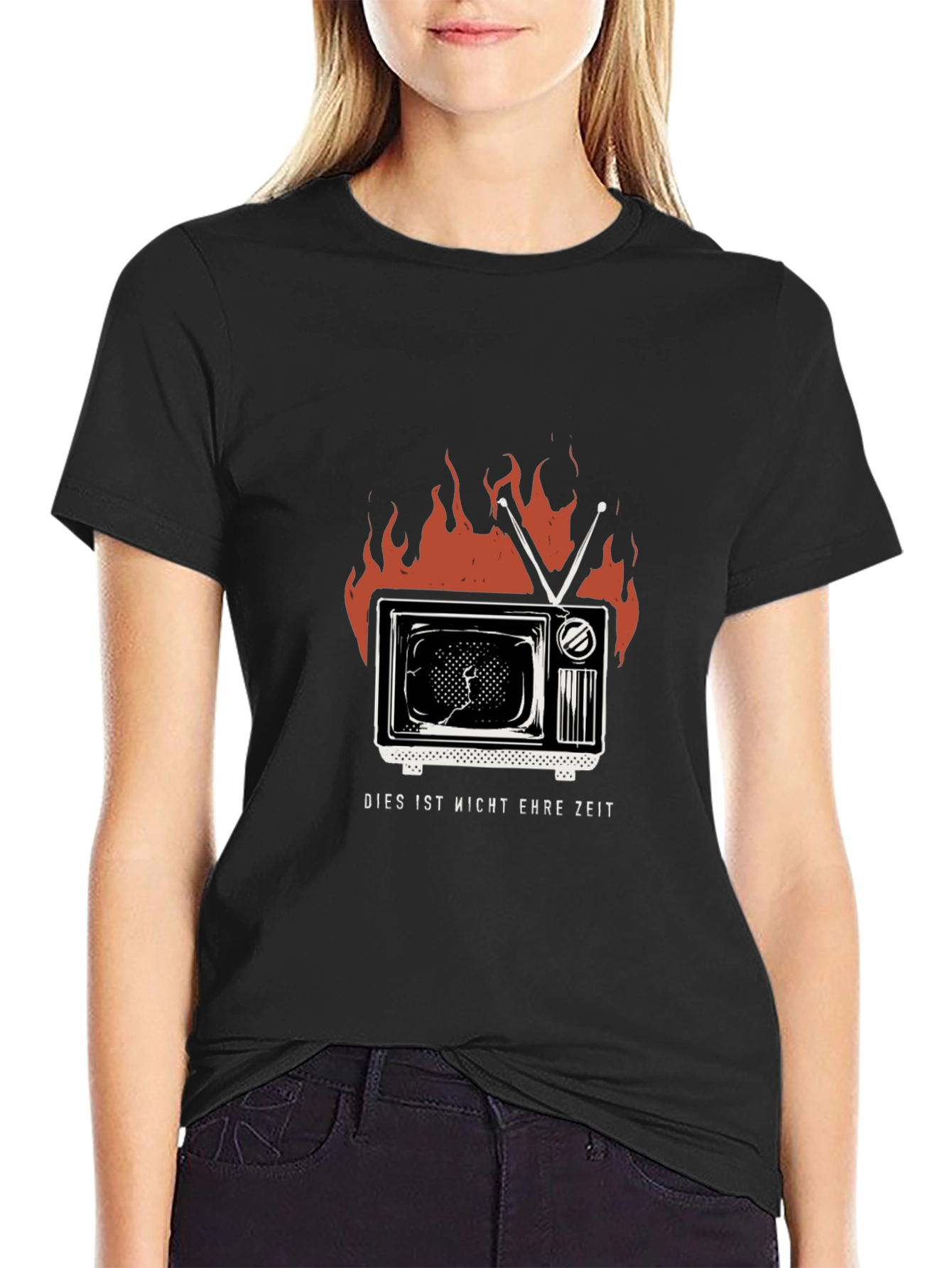 Retro TV Inferno Graphic Tee - Dies Ist Nicht Ehre Zeit