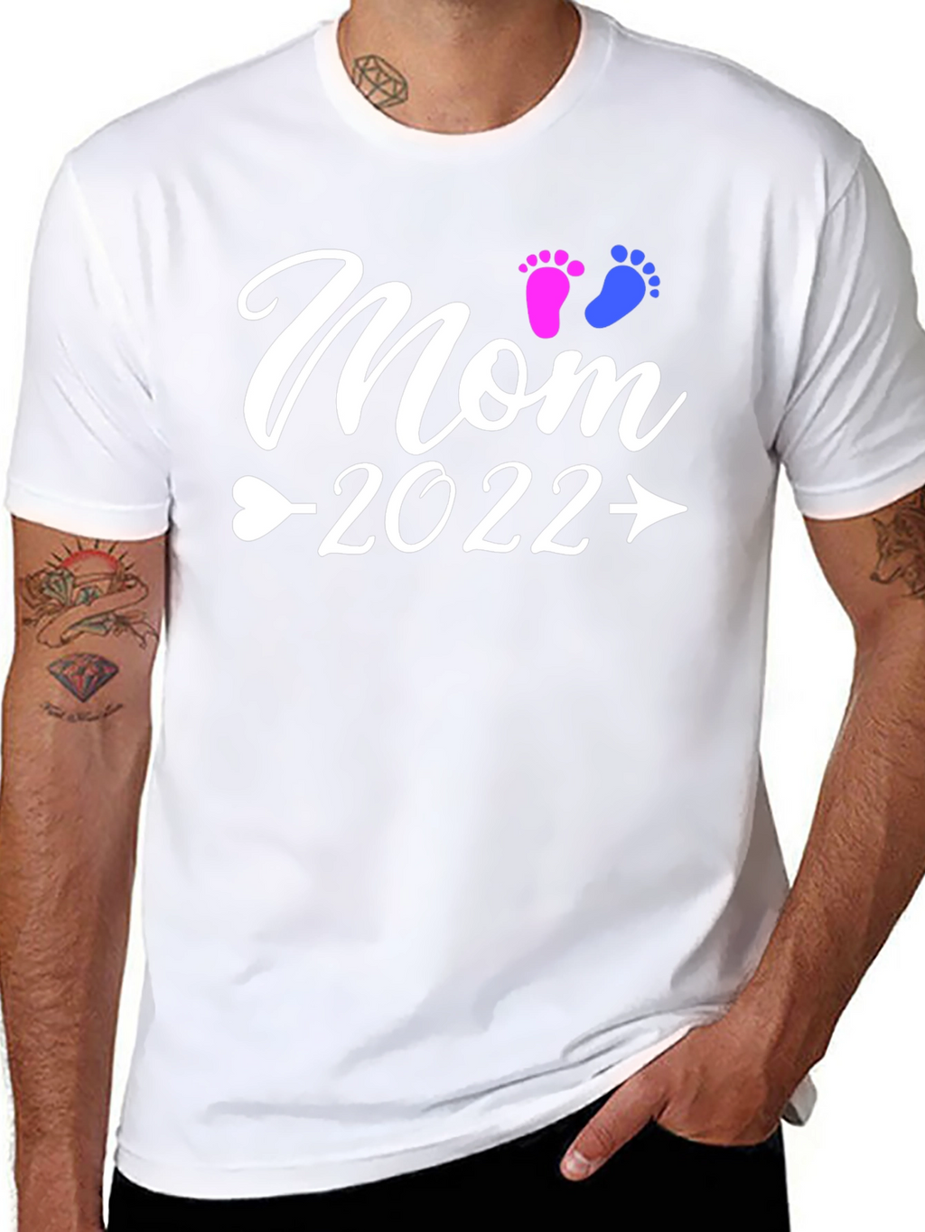 Mom 2022 Baby Footprints Graphic T-Shirt