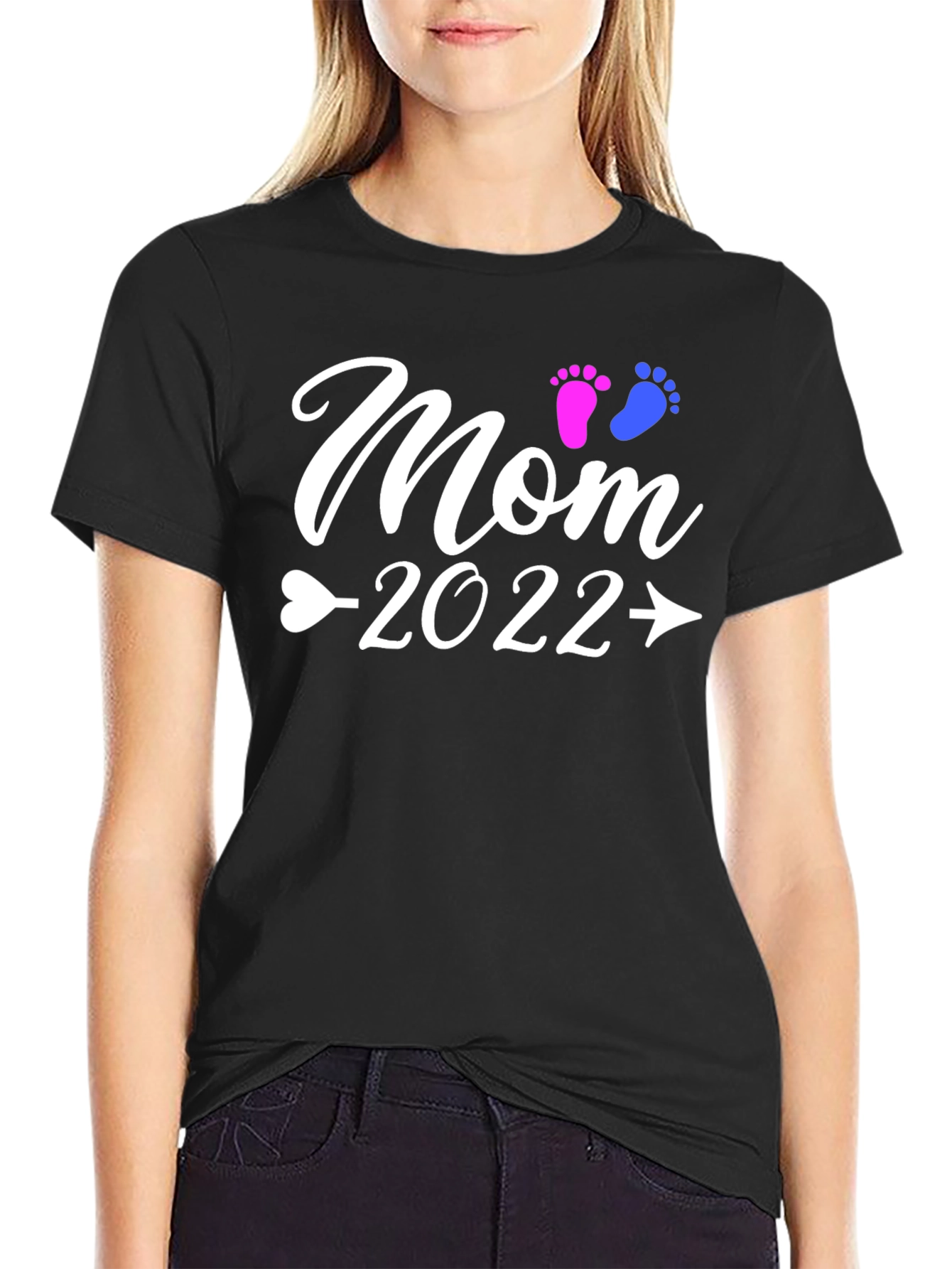 Mom 2022 Baby Footprints Graphic T-Shirt