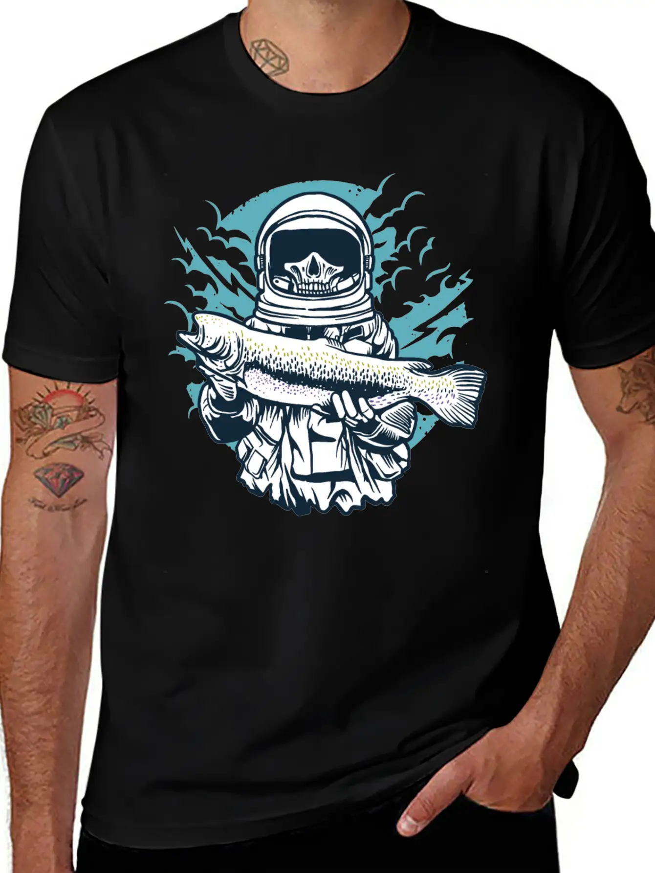Astronaut Fishing Casual Graphic T-Shirt – Simple And Comfortable Daily Wear