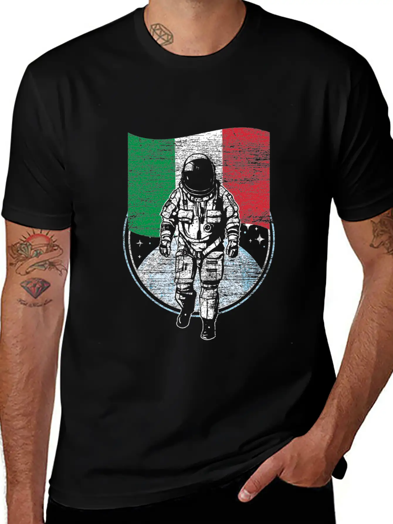 Astronaut Moon Italy Flag Classic Fit Graphic Tee For Daily Comfort – Unisex Cotton Shirt