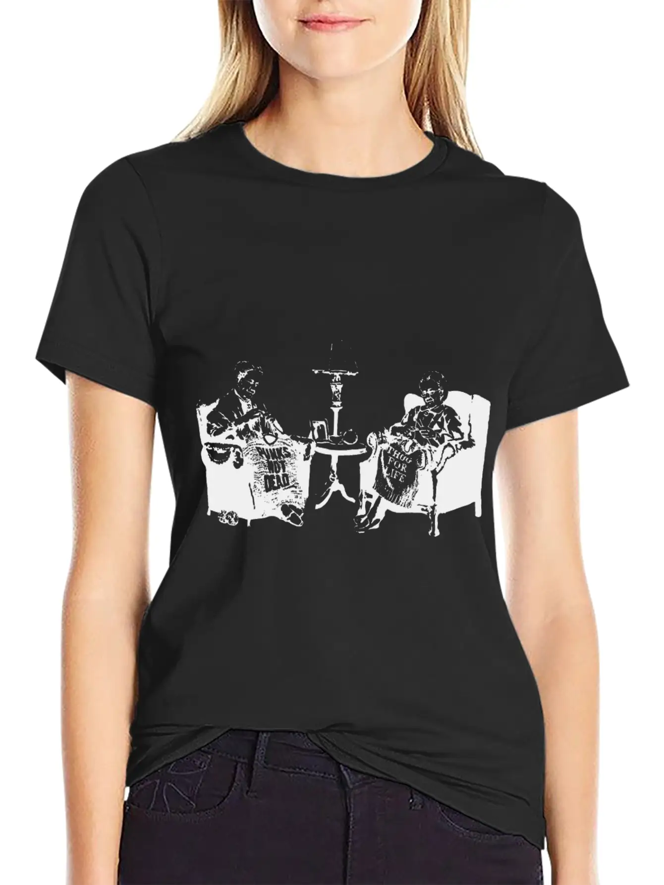 Banksy Graffiti Grannies Knitting Grandmas Stylish Everyday T-Shirt – Unisex Basic Cotton Tee