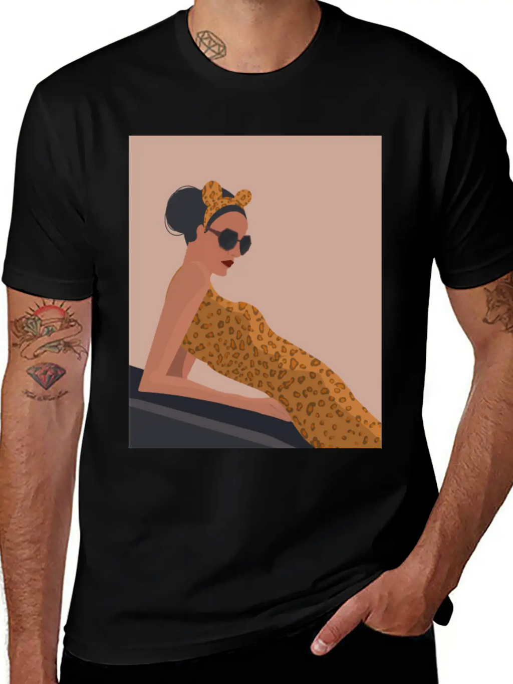 Cheetah Fashion Girl Unisex Casual T-Shirt – Clean Design For Daily Comfort