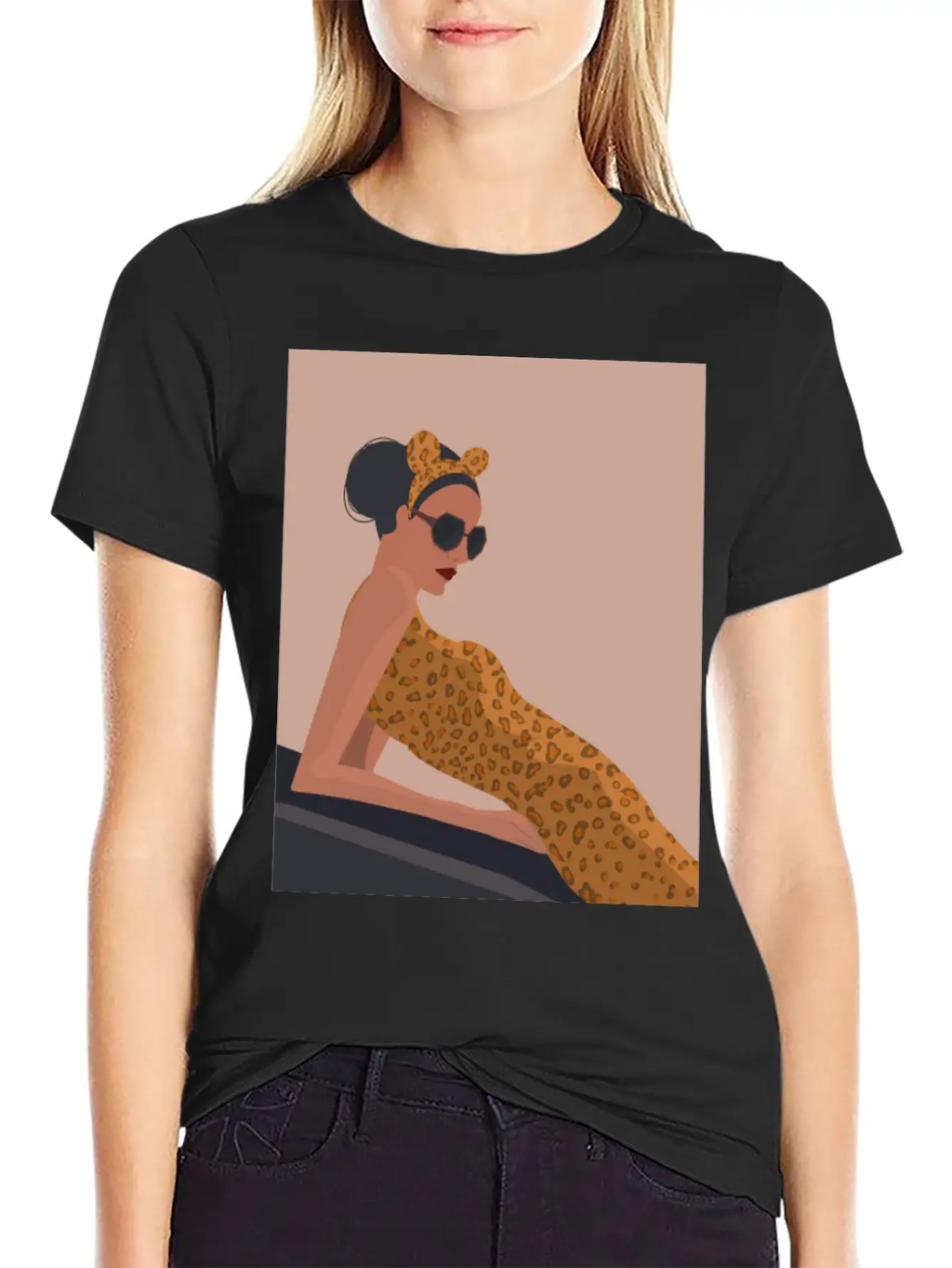 Cheetah Fashion Girl Unisex Casual T-Shirt – Clean Design For Daily Comfort