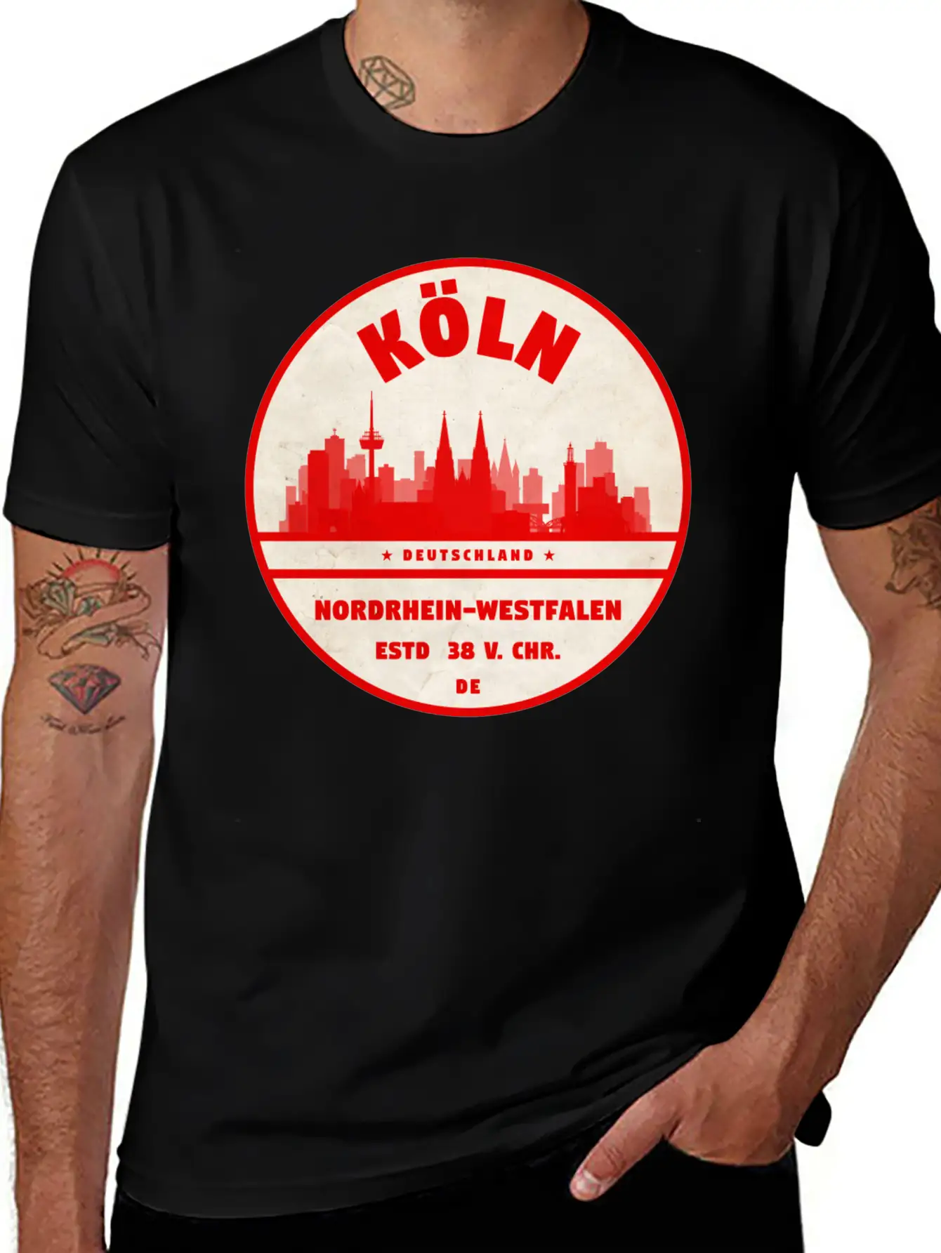 Cologne Skyline Badge Unisex Casual T-Shirt – Clean Design For Daily Comfort