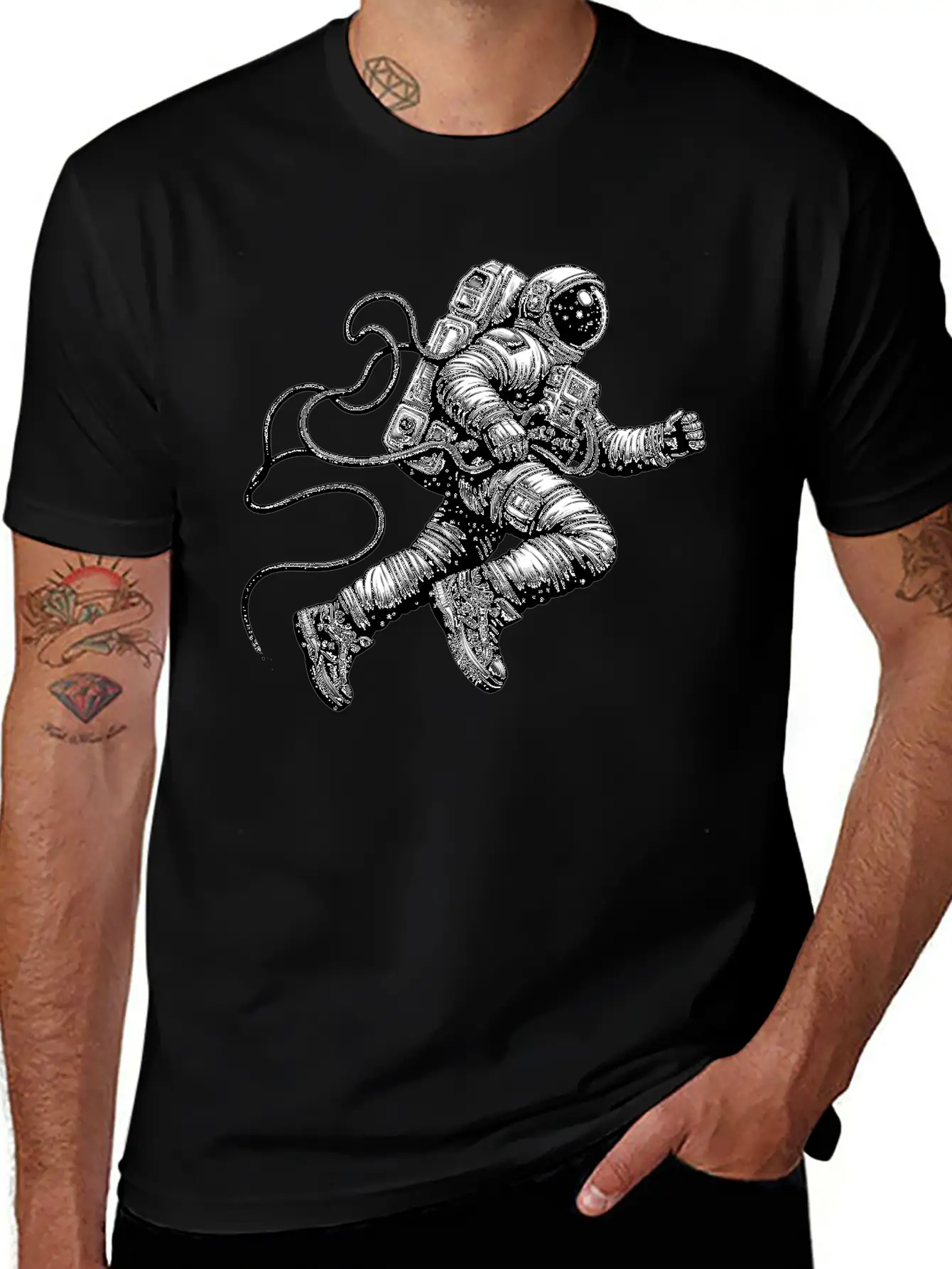 Floating Astronaut Unisex Casual T-Shirt – Clean Design For Daily Comfort