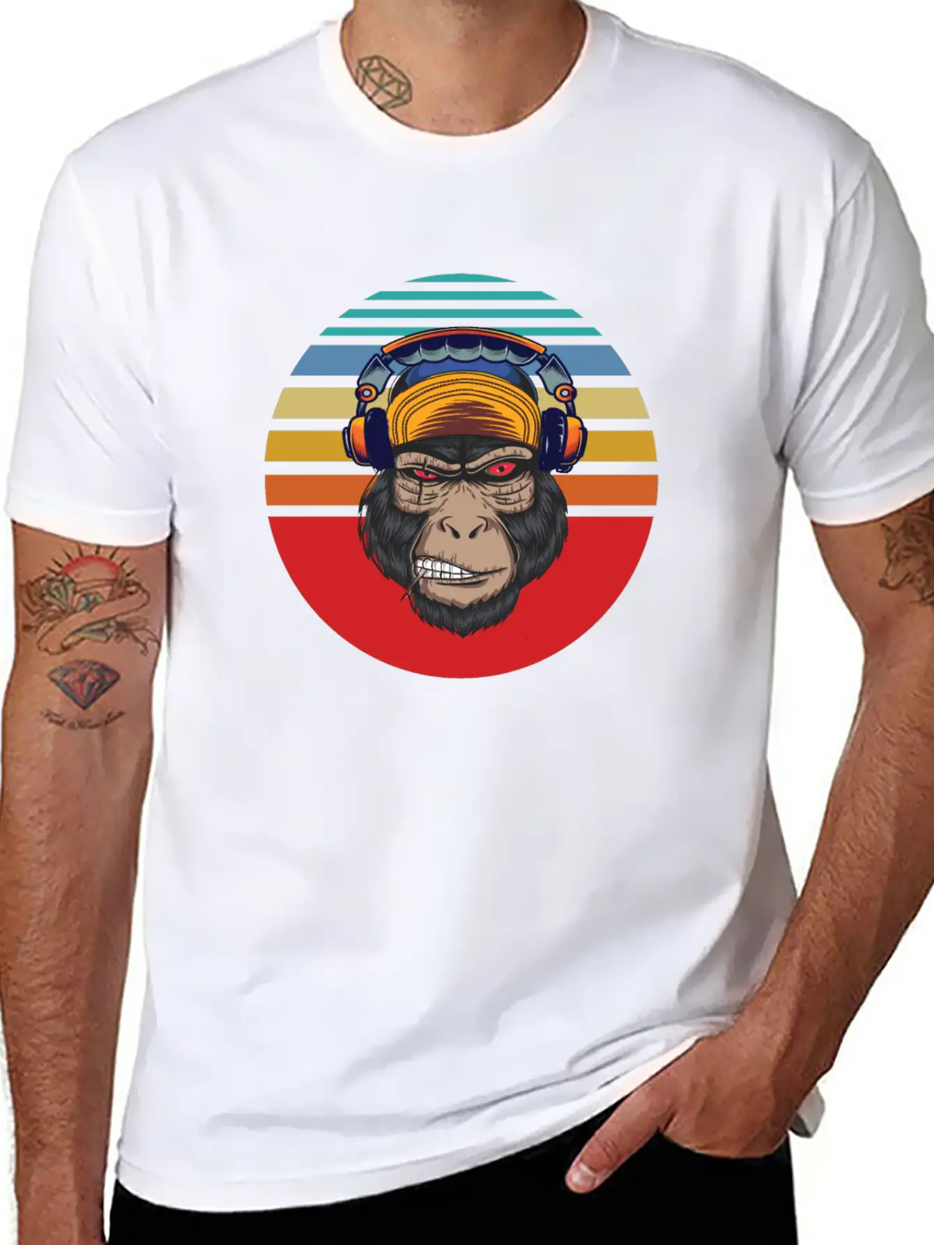 Gorilla Headphones Sunset Retro Stylish Everyday T-Shirt – Unisex Basic Cotton Tee