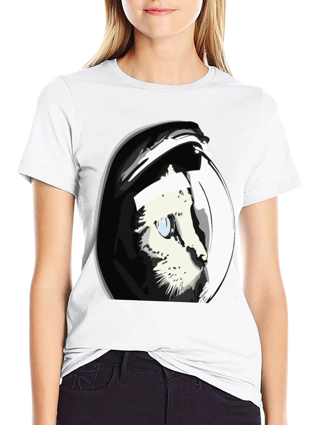 Cat Astronaut Graphic Tee - Cool Black T-Shirt