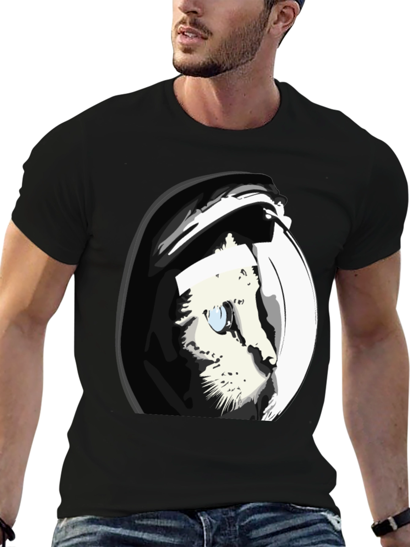 Cat Astronaut Graphic Tee - Cool Black T-Shirt