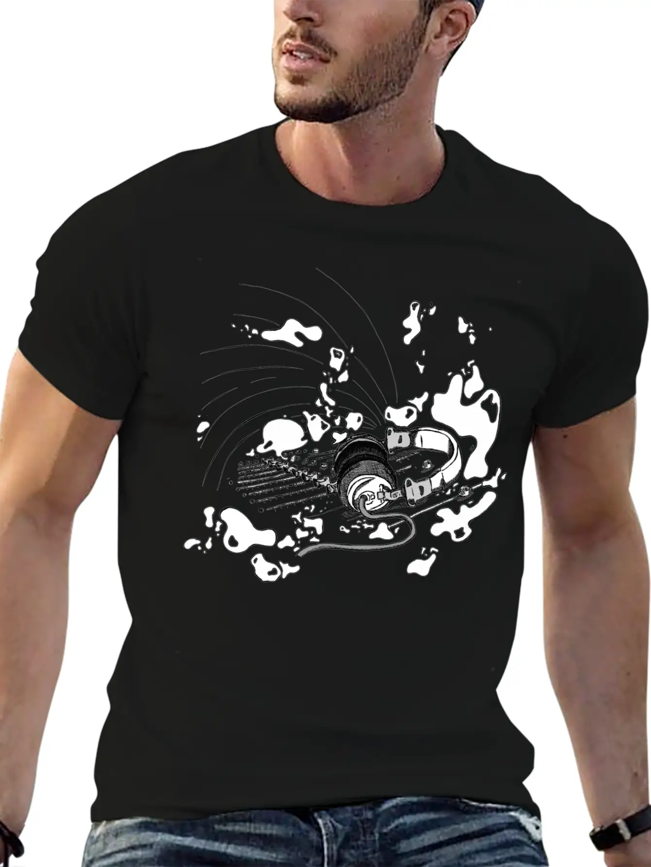 Headphone Splash Unisex Casual T-Shirt – Clean Design For Daily Comfort