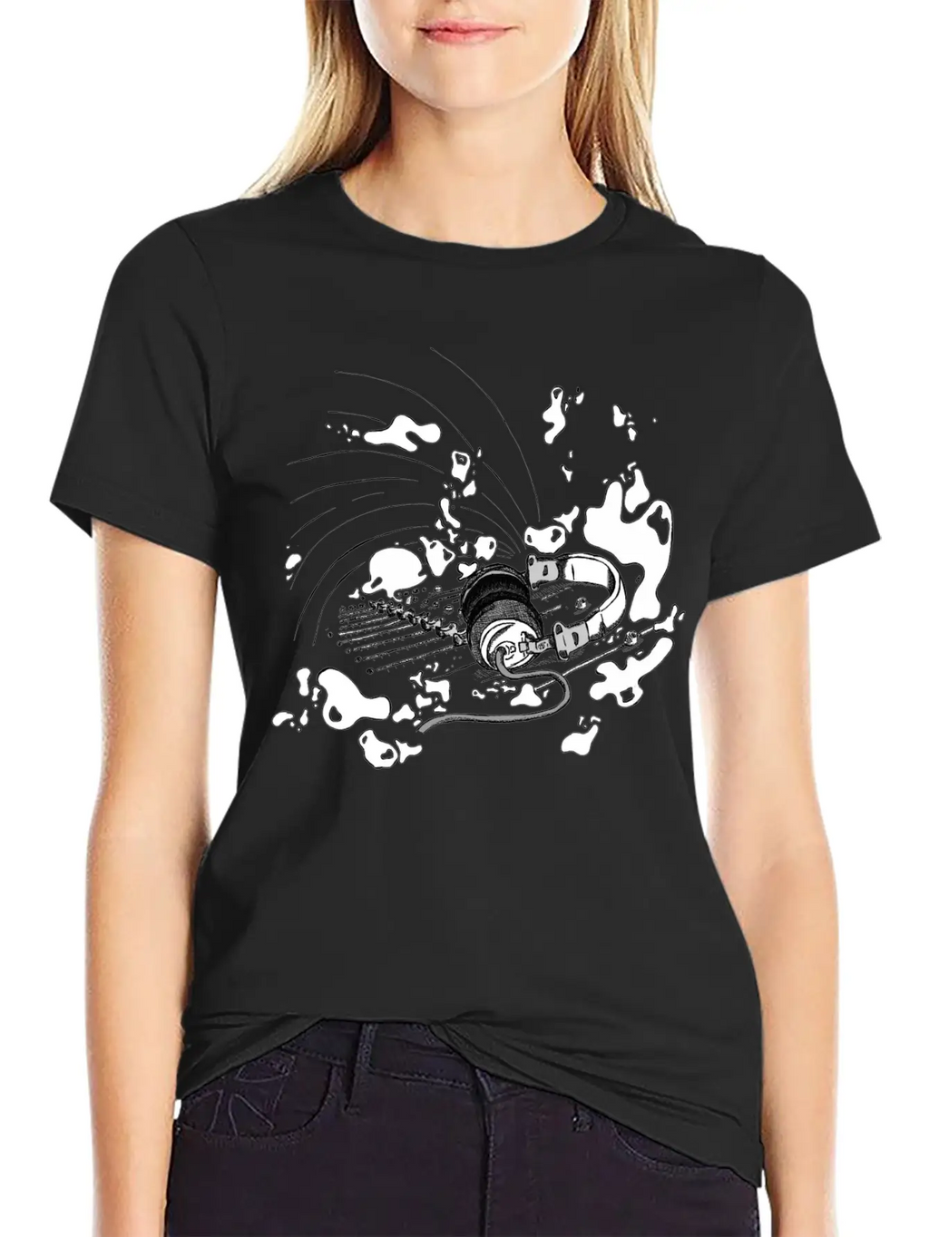 Headphone Splash Unisex Casual T-Shirt – Clean Design For Daily Comfort