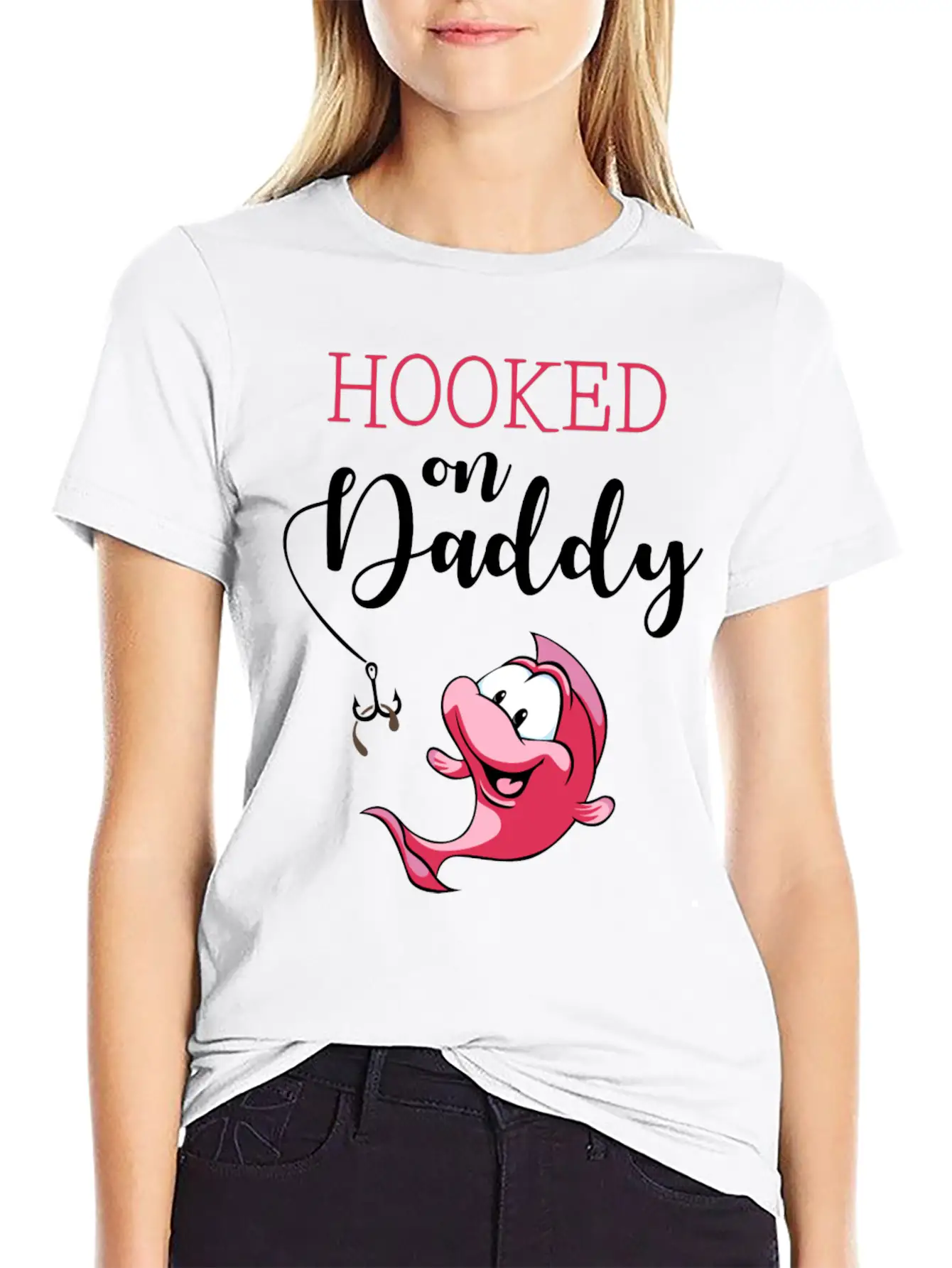 Hooked On Daddy_Pink Casual Graphic T-Shirt – Simple And Comfortable Daily Wear