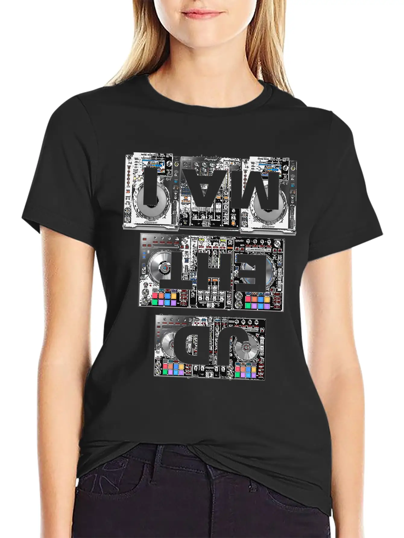 I AM THE DJ - Club Party Festival Rave Electro Gif Unisex Short Sleeve Soft Cotton T-Shirt – Casual Everyday Wear