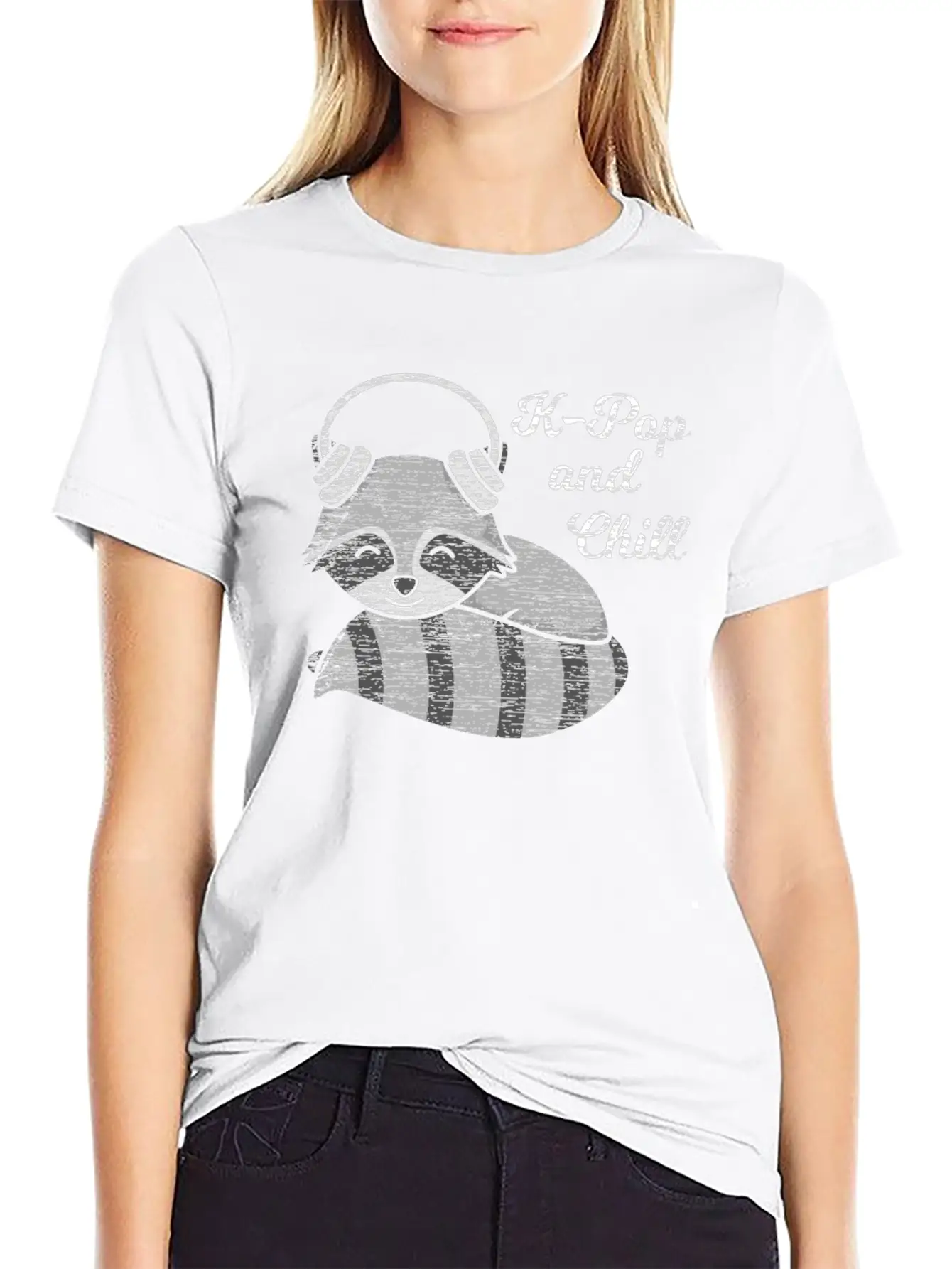 K-Pop And Chill Kpop South Korean Racoon Vintage Breathable Soft Cotton T-Shirt – Timeless Casual Look