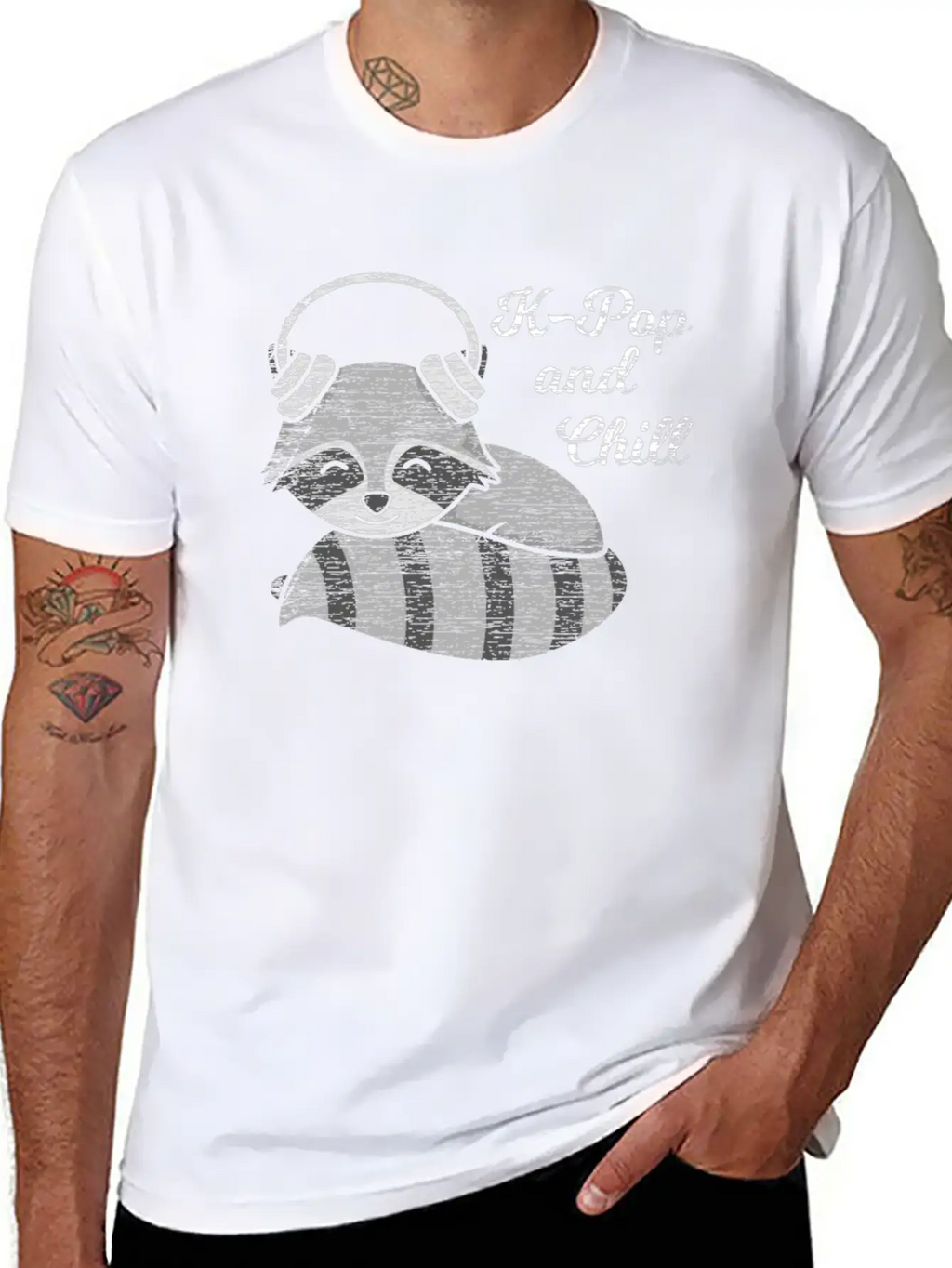 K-Pop And Chill Kpop South Korean Racoon Vintage Breathable Soft Cotton T-Shirt – Timeless Casual Look