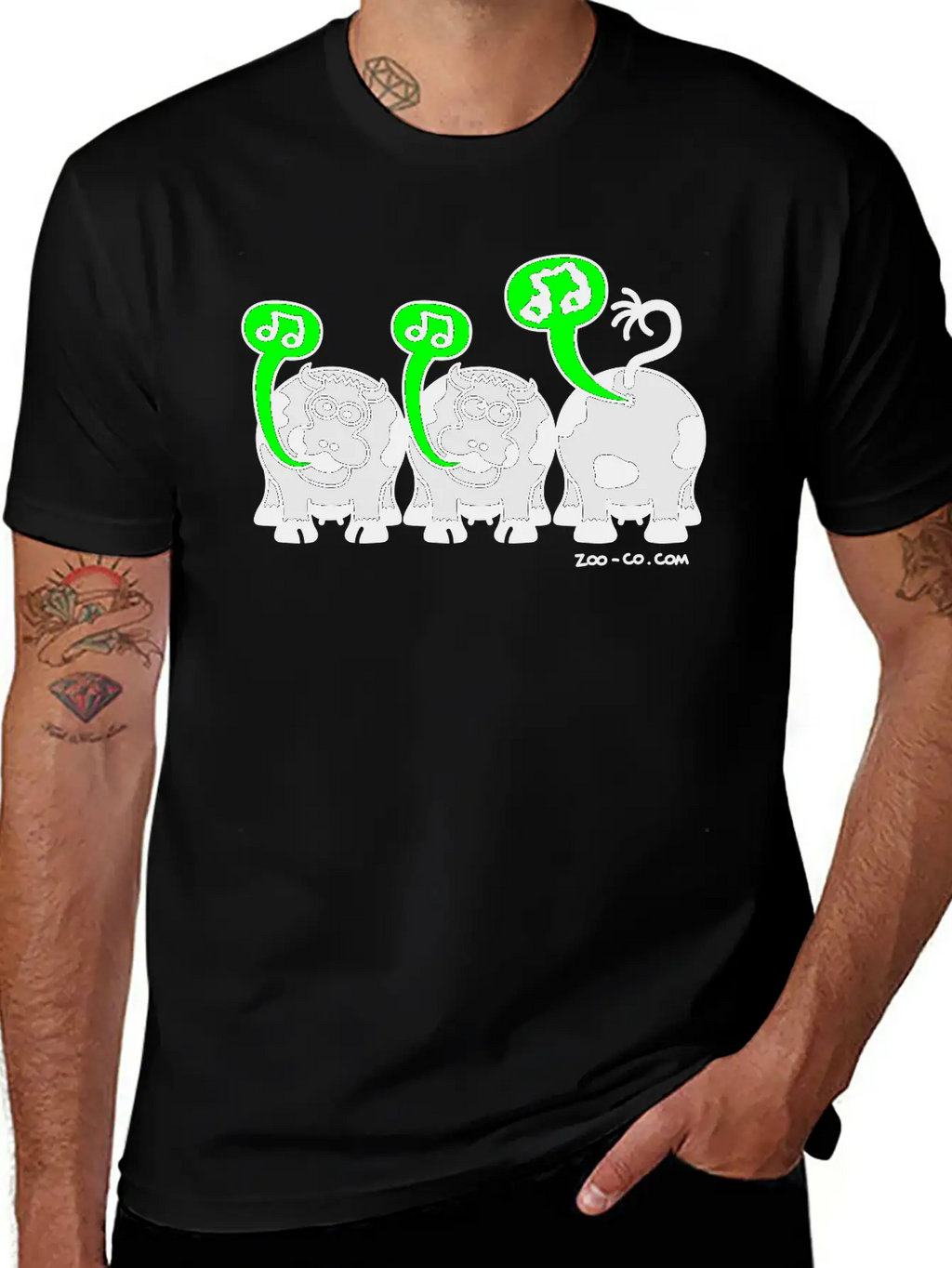Kelly Green Singing Cows Women's T-Shirts Stylish Everyday T-Shirt – Unisex Basic Cotton Tee