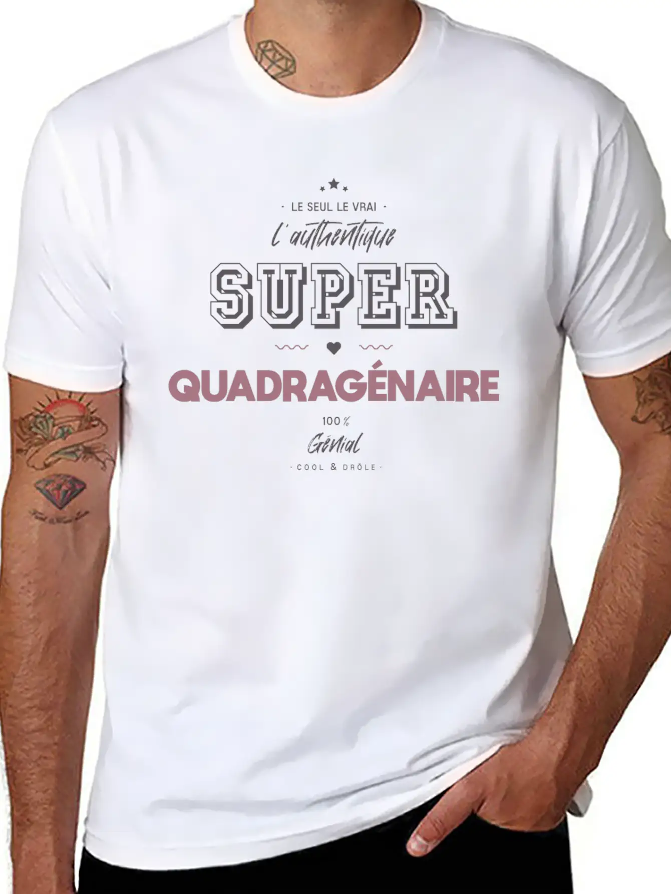 L Authentique Super Quadragénaire Unisex Short Sleeve Soft Cotton T-Shirt – Casual Everyday Wear