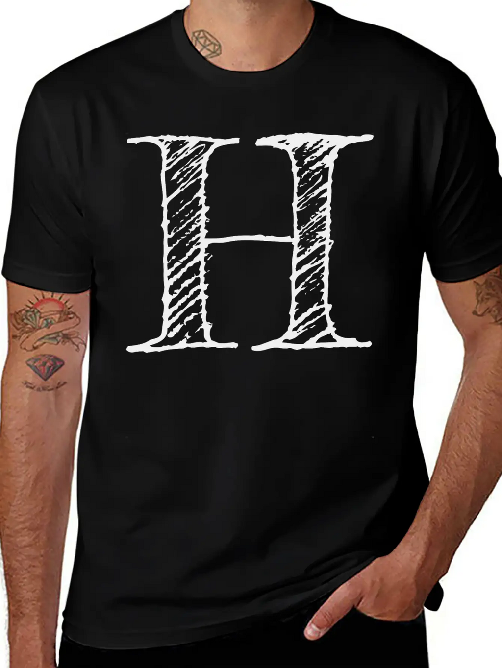 Letter H Oversize Hand-drawn Writing Unisex Casual T-Shirt – Clean Design For Daily Comfort