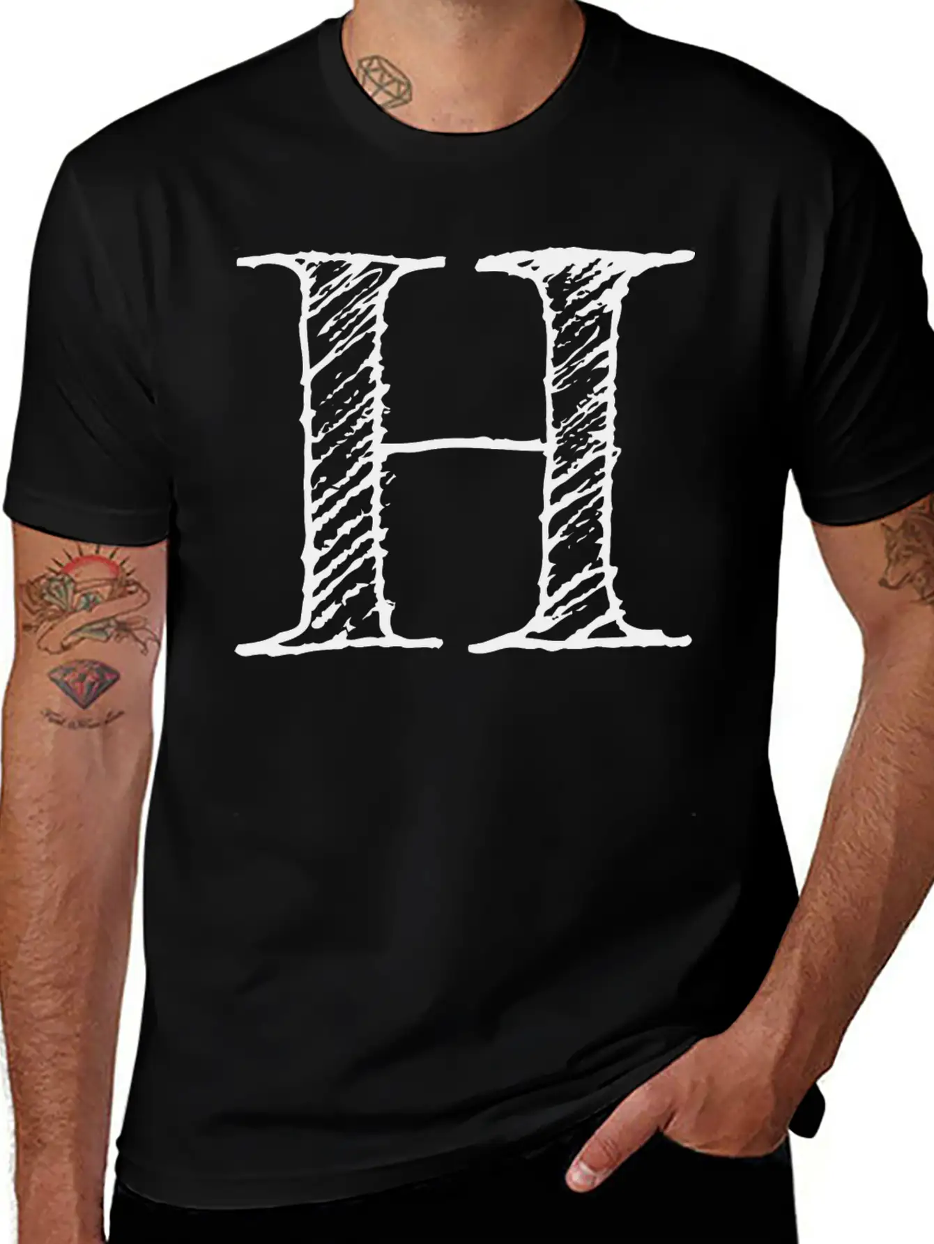 Letter H Oversize Hand-drawn Writing Unisex Casual T-Shirt – Clean Design For Daily Comfort