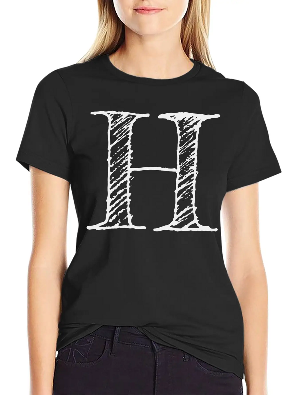 Letter H Oversize Hand-drawn Writing Unisex Casual T-Shirt – Clean Design For Daily Comfort