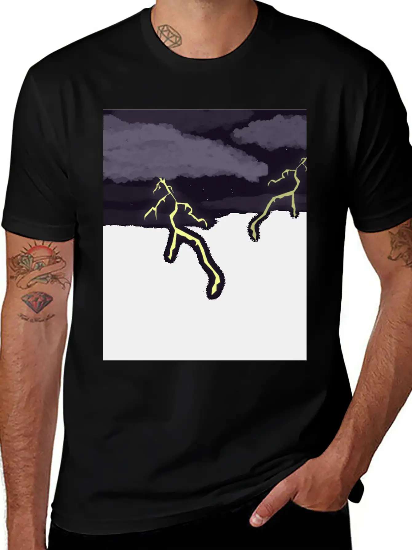 Lightning Thunder Unisex Casual T-Shirt – Clean Design For Daily Comfort
