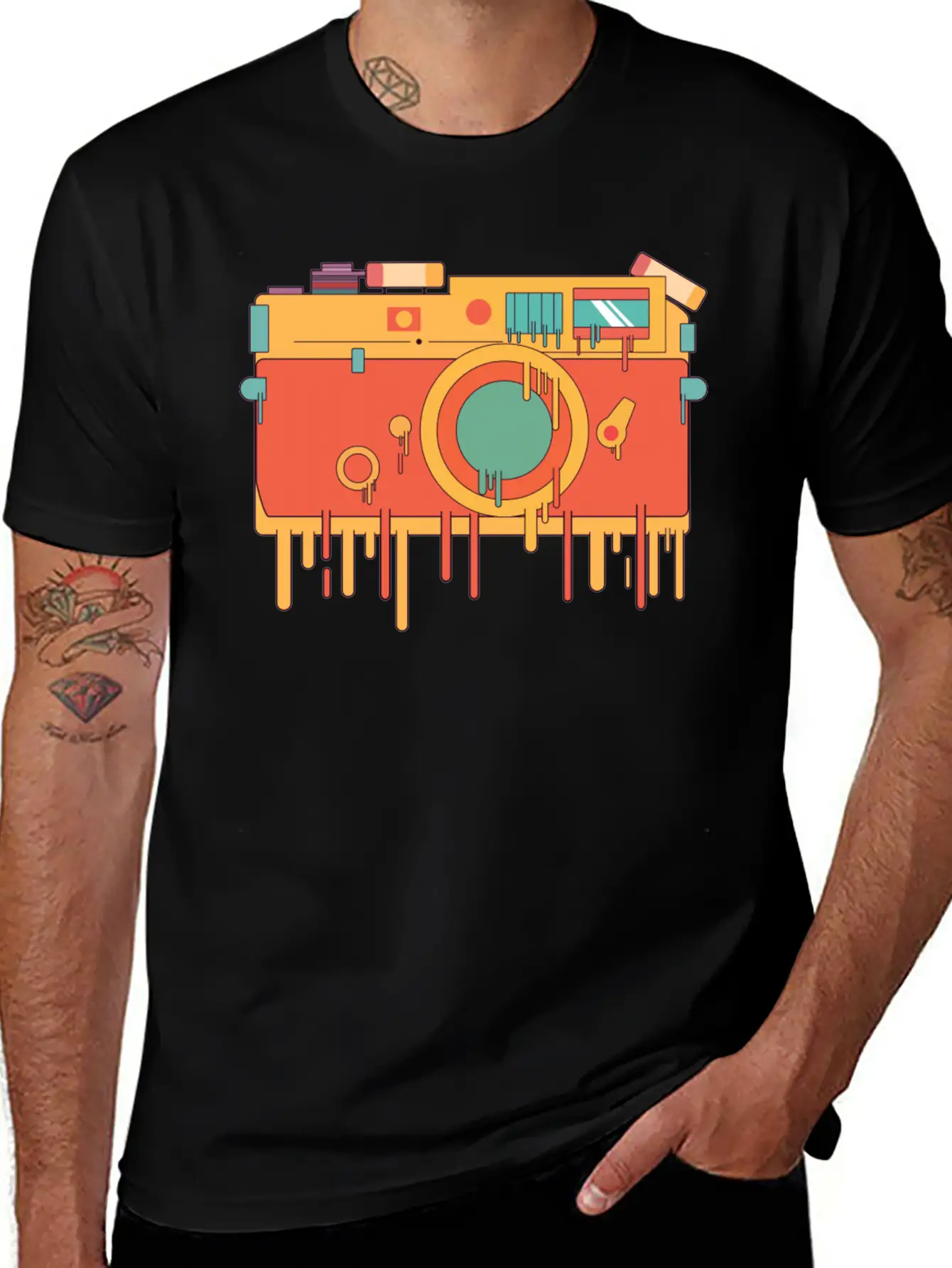 Melting Camera Casual Graphic T-Shirt – Simple And Comfortable Daily Wear
