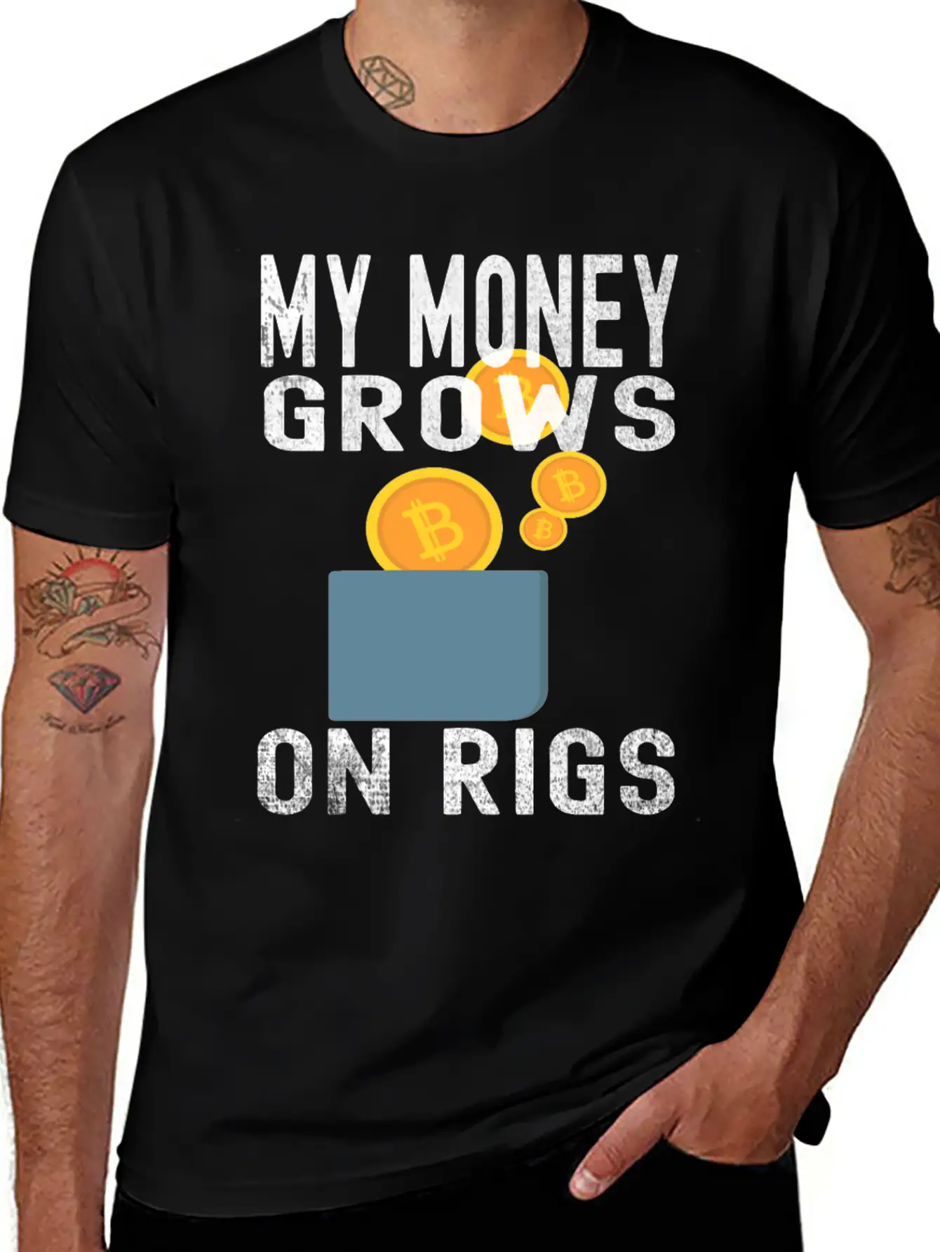 Money Grows On Rigs, Bitcoin & Ethereum Mining Unisex Casual T-Shirt – Clean Design For Daily Comfort