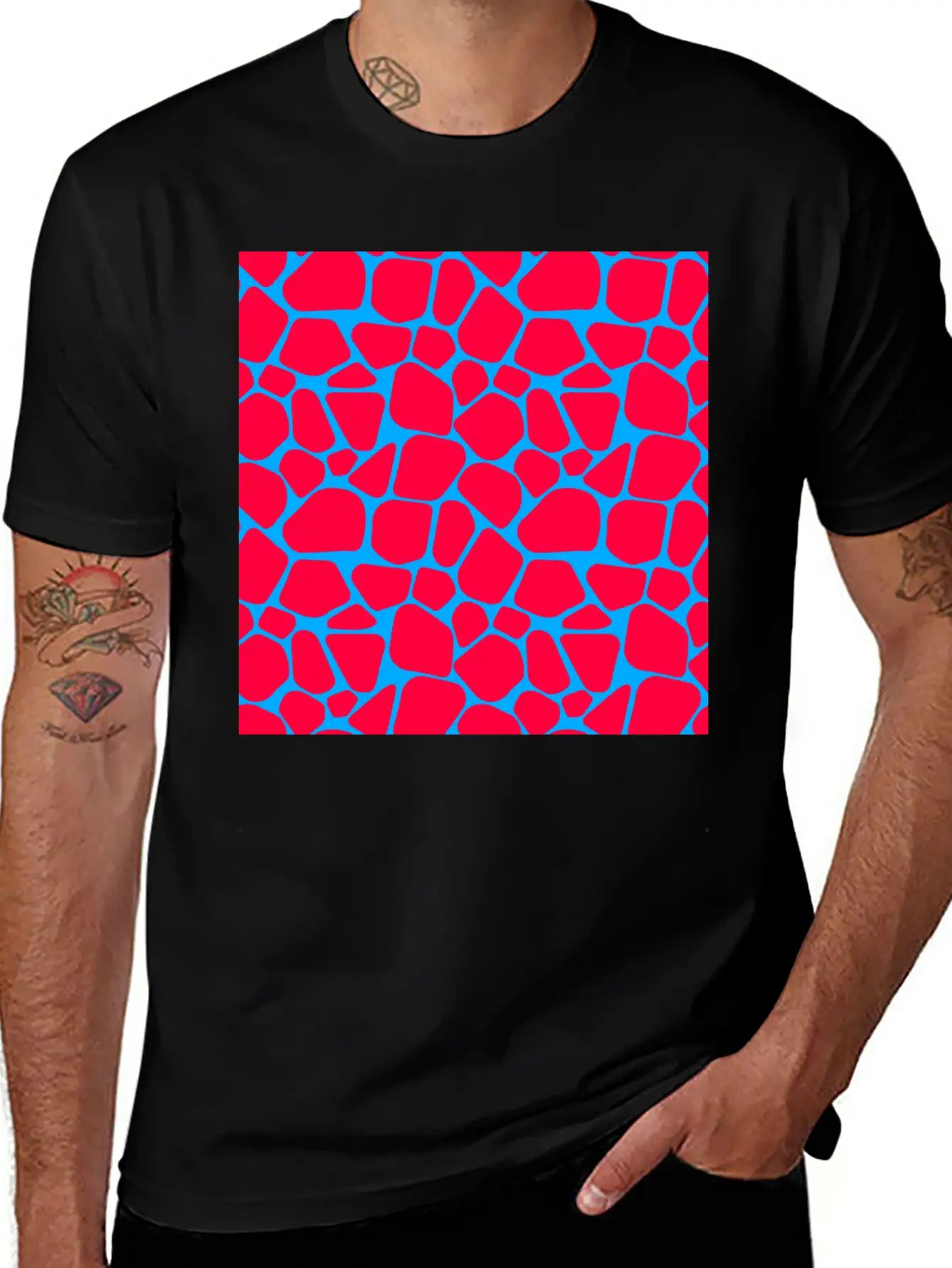 Neon Red Blue Giraffe Pattern Essential Cotton Tee For Daily Outfits – Unisex Style
