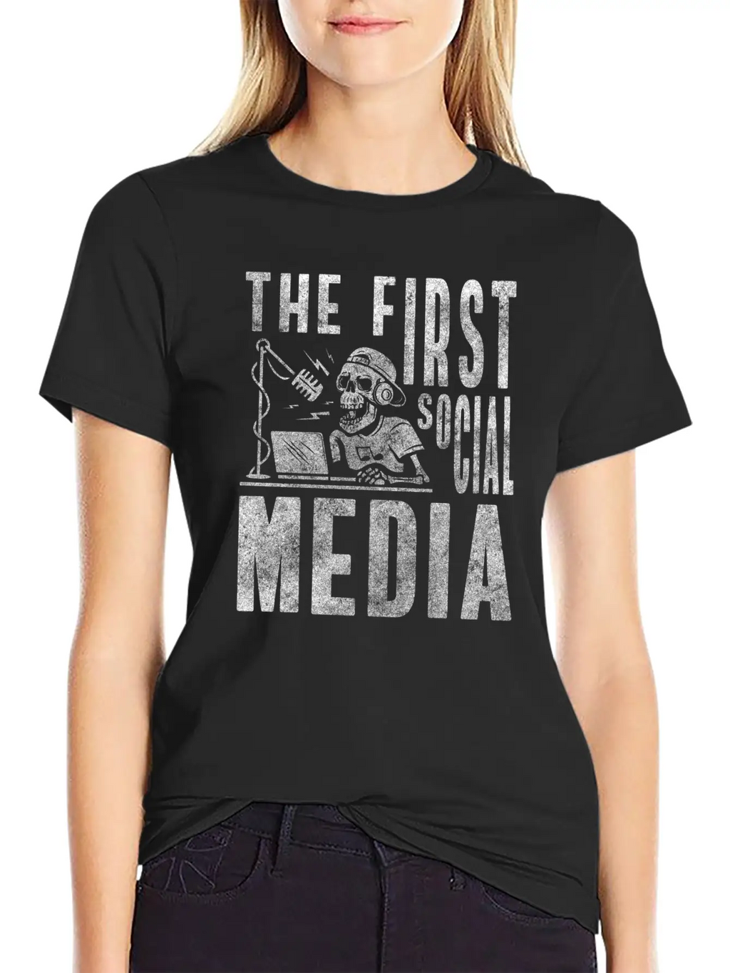 Presenter Show Transmitter Announcement Classic Fit Graphic Tee For Daily Comfort – Unisex Cotton Shirt