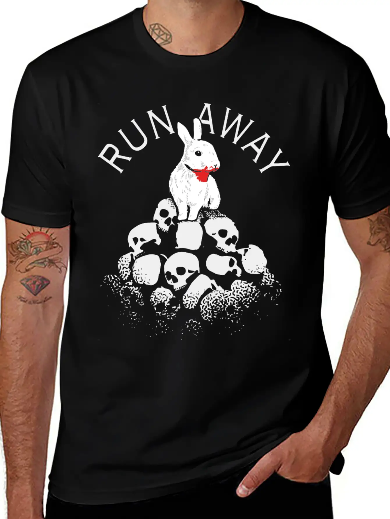 RUN AWAY Casual Graphic T-Shirt – Simple And Comfortable Daily Wear