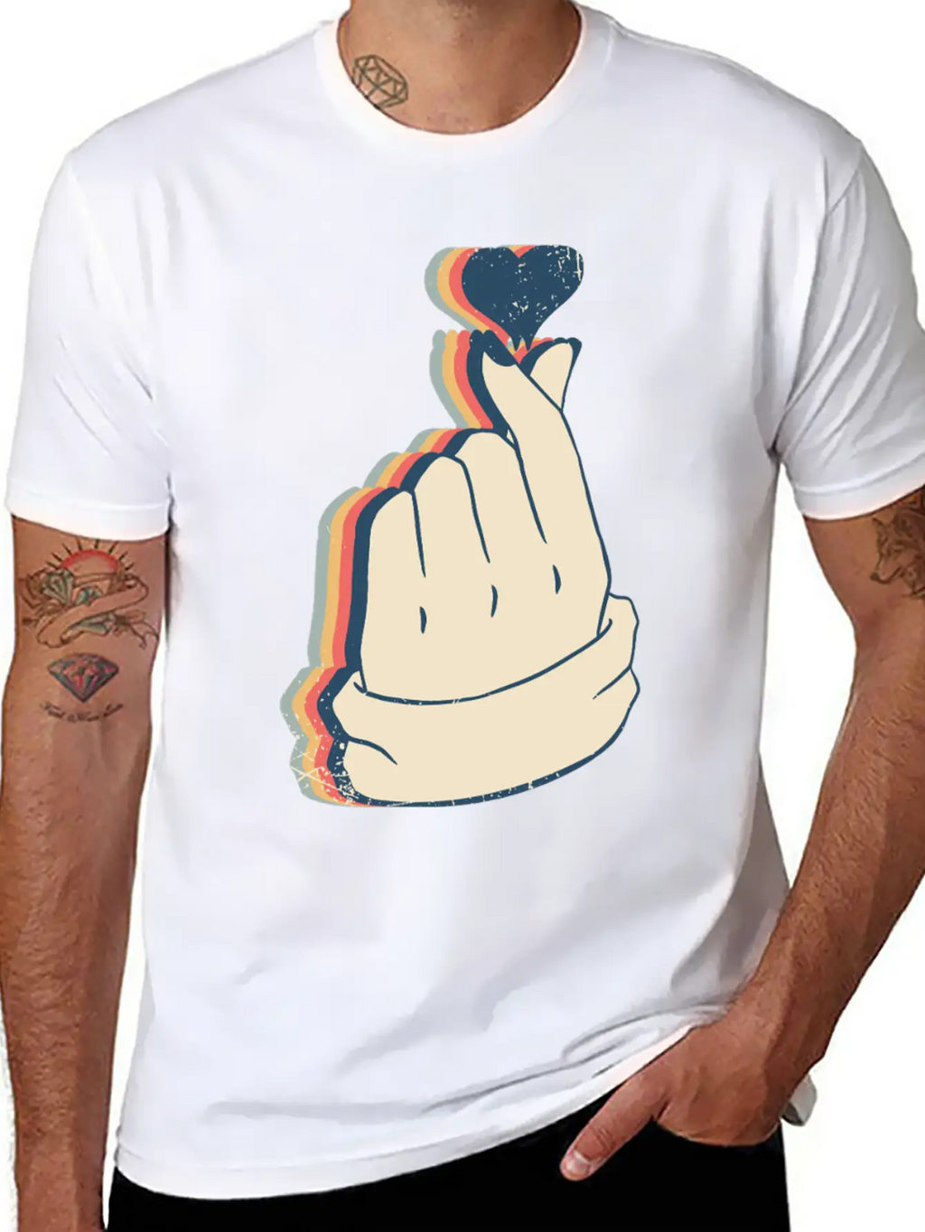 Saranghae Kpop Finger Heart Kdrama Retro Line Art Breathable Soft Cotton T-Shirt – Timeless Casual Look