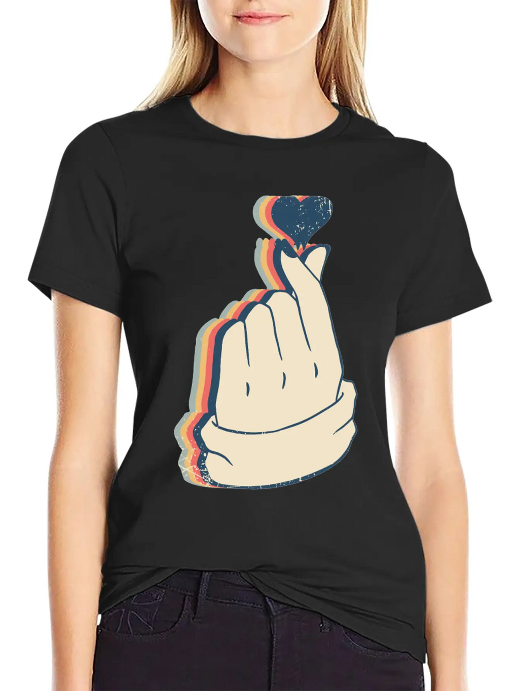 Saranghae Kpop Finger Heart Kdrama Retro Line Art Breathable Soft Cotton T-Shirt – Timeless Casual Look