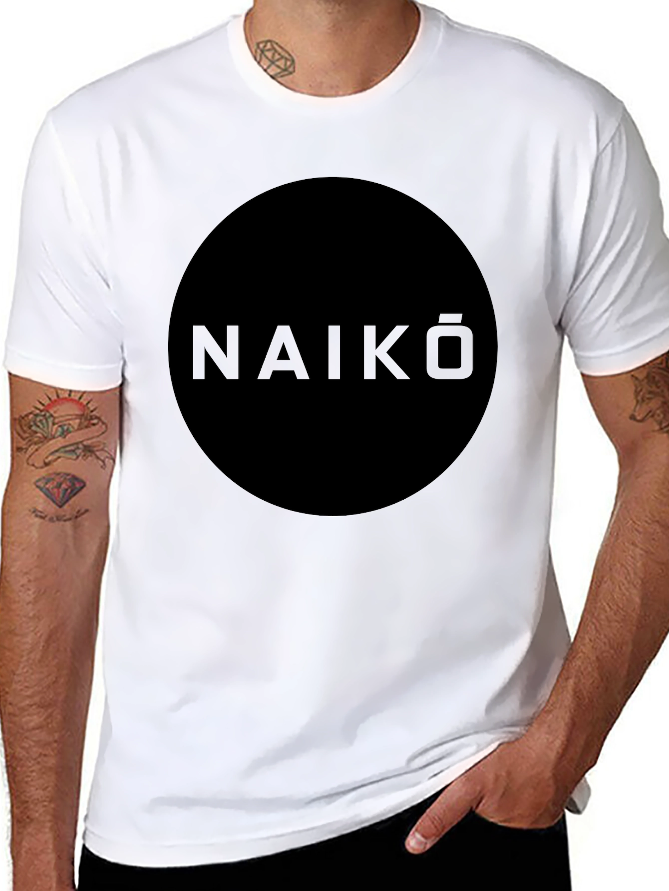 Black Naiko Graphic Tee - Modern Style